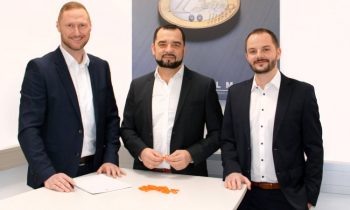 Stefan Musner (li.), Michael Schaffer (Mitte) und Lukas Linimayr (re.) leiten die neuen Business Units (Bild: Elmet).