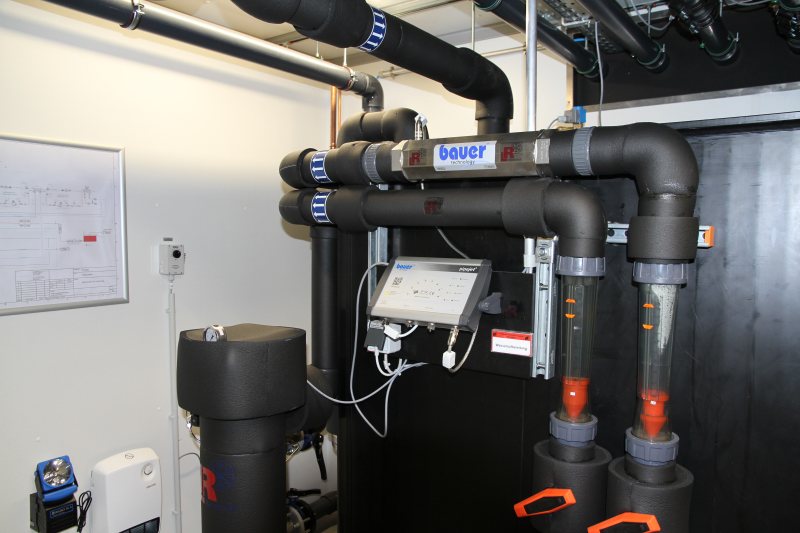 Auch die Wasseraufbereitung ist im Container untergebracht (Bild: L&R Kältetechnik).