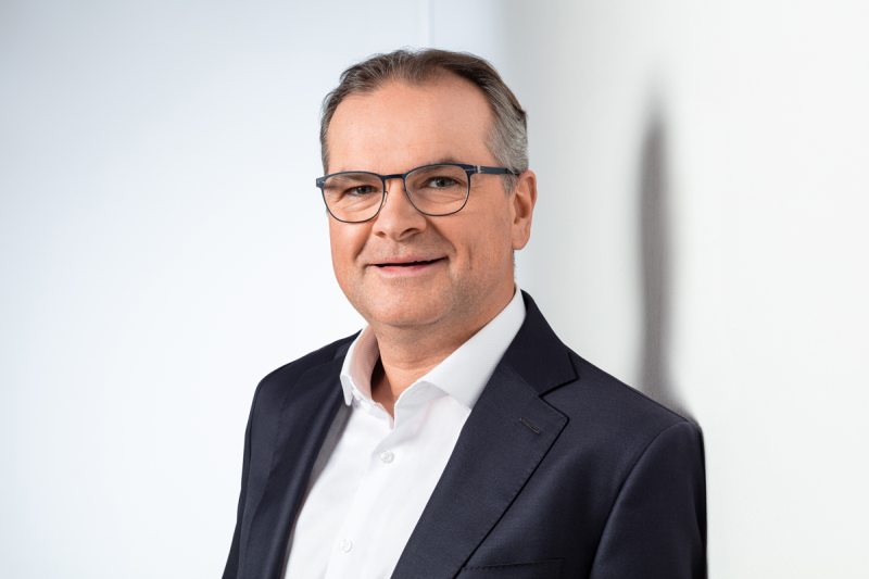 Harald Wallner ist seit 1. März 2022 alleiniger operativer Geschäftsführer (Bild: Elmet Elastomere Produktions- und Dienstleistungs GmbH).