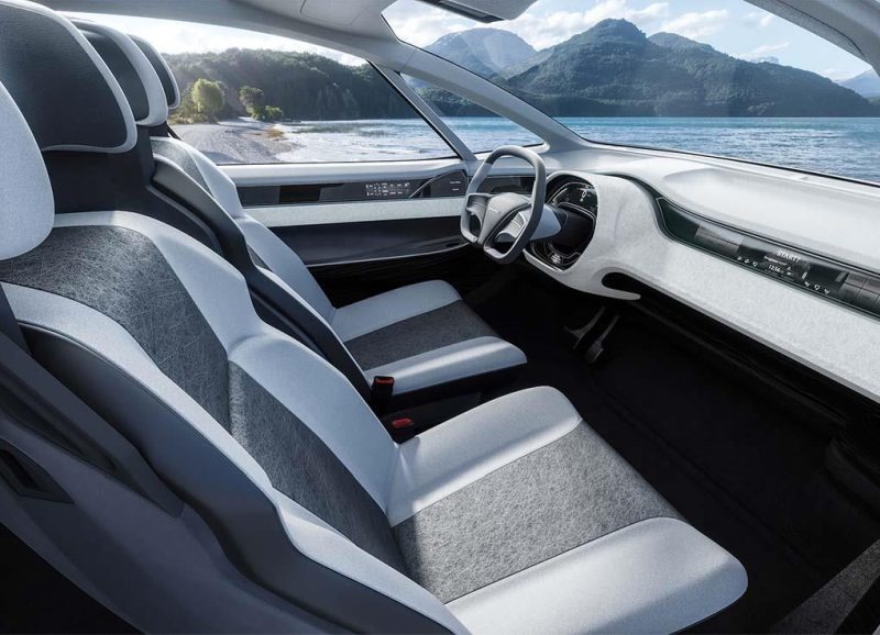 Das neue Oberflächenmaterial ziert Fahrer- und Beifahrersitze ebenso wie Instrumententafeln und Türverkleidungen, Seiten- oder Mittelkonsolen oder Kopfstützen (Bild: Continental).