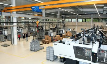 Für die produktionstechnische Ausrüstung der neuen Produktionshalle wurde moderne, hocheffiziente Technik ausgewählt. Dies gilt auch für alle angelagerten Bereiche wie Kühlwasserversorgung und Lüftungstechnik (Bild: ONI).