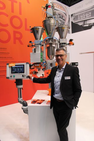 Das neue Bedienpanel wurde erstmals auf der Messe Wire 2024 in Düsseldorf präsentiert (Bild: Woywod).