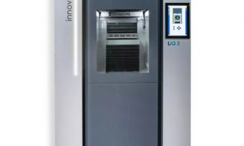 Der 3D-Drucker wurde für die additive Fertigung auch farbiger Teile mit Standard-Silikon (LSR) entwickelt. Mit dem intelligenten Farbbeimischungssystem kann die Farbdichte individuell gesteuert werden (Bild: Innovatiq).