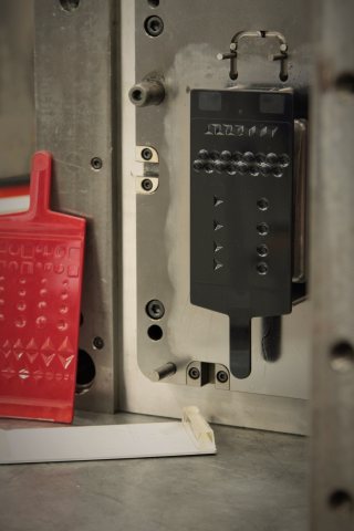 Designmöglichkeiten durch IMC (Bild: Kunststoff-Institut Lüdenscheid).