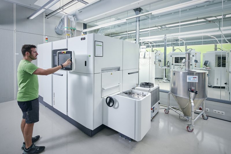 1zu1 bietet industriellen 3D-Druck von Serienbauteilen an (Bild: 1zu1/Darko Todorovic).