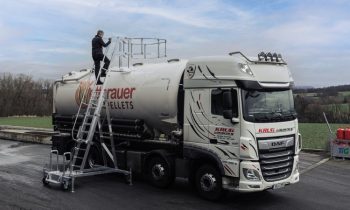 Ein Vorteil der Tankwagenleiter ist die Verbesserung der Arbeitssicherheit, die sich auf die betriebliche Effizienz und die Mitarbeiterzufriedenheit auswirkt (Bild: Krause).