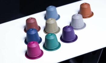 Innovative Farblösungen für zertifizierte biologisch abbaubare Kunststoffe: kompostierbar, anwendungsoptimiert und designstark (Bild: Grafe).