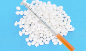 Die erste aus einem Biokunststoff hergestellte, kommerziell verfügbare Pipette für Pharma- und Healthcare-Anwendungen (Bild: elm-plastic).