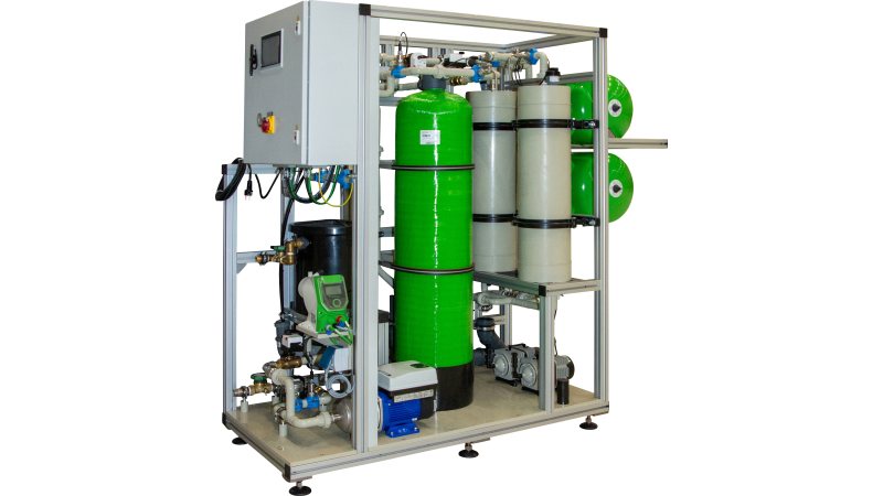 Die neue Filteranlage sorgt durch zweistufige Filtration im Teilstrom für dauerhaft hohe Wasserqualität (Bild: Grünbeck).