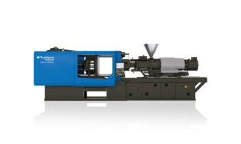 Die vollelektrische Spritzgießmaschine produziert auf der Fakuma Getränkeverschlüsse in einem 48-fach-Werkzeug (Bild: Sumitomo Demag).